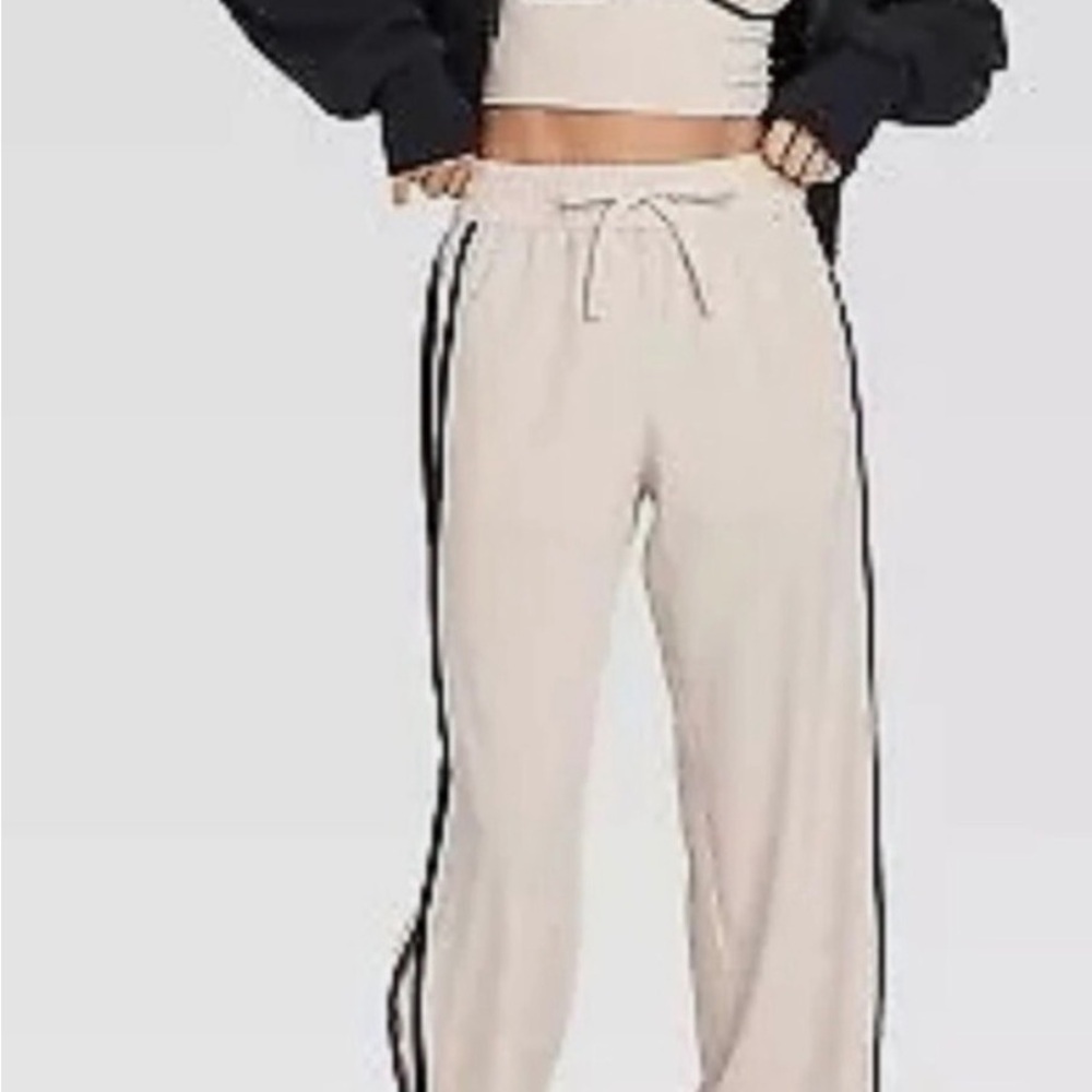 Women’s JoyLab Piped Mid-Rise Track Pants & Crop Tank Top Matching Set Size M